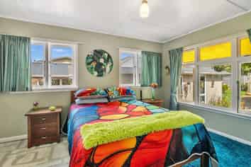 2 Glandwr Crescent, Whanganui East