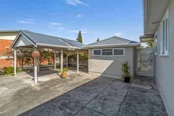 2 Glandwr Crescent, Whanganui East