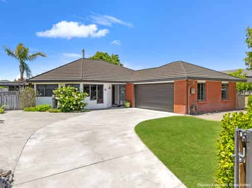 10 Bishops Close, Greenmeadows