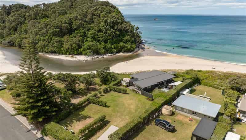  42 Fishermans Bend, Whiritoa