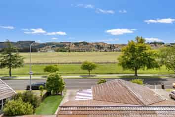 329 Westminster Ave, Tamatea