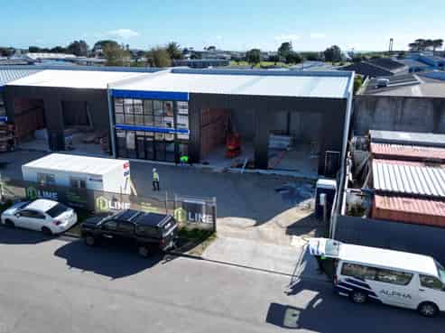 Brand New, High Spec Warehouse & Office