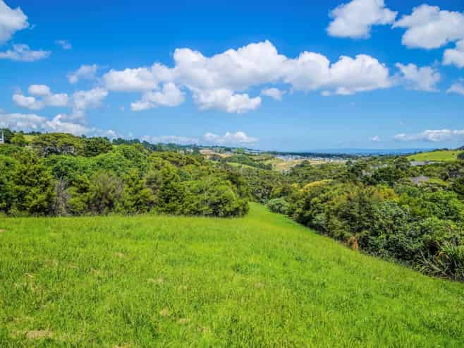 884 Redoubt Road, Flat Bush