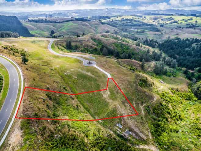 884 Redoubt Road, Flat Bush