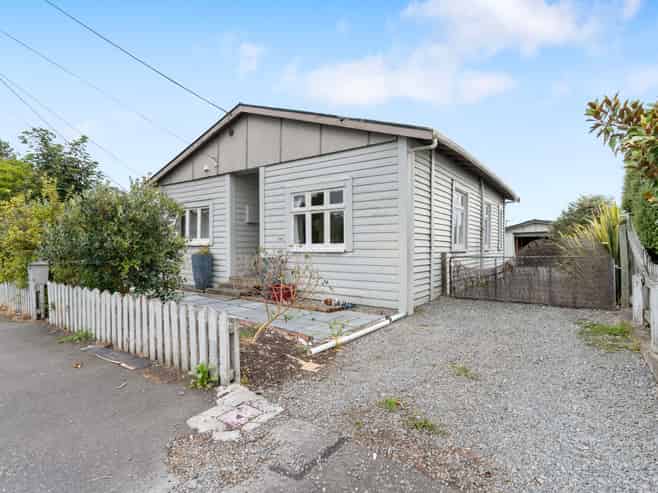 30 Cambridge Terrace, Masterton