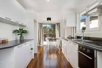 9 Guy Place, Melville