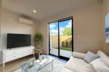 53E Alanbrooke Crescent, Avondale