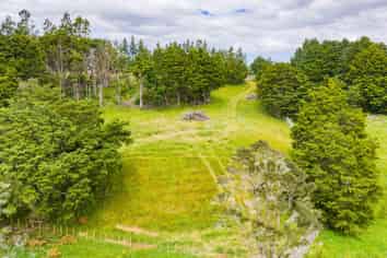 18 Omana Road, Maungakaramea