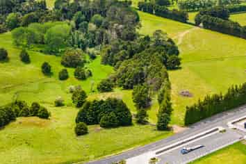 18 Omana Road, Maungakaramea