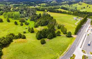 18 Omana Road, Maungakaramea