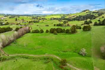  Lots 2 and 5 Leslie Road, Maungakaramea