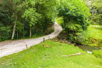  Lot 4 Tauraroa Road, Maungakaramea