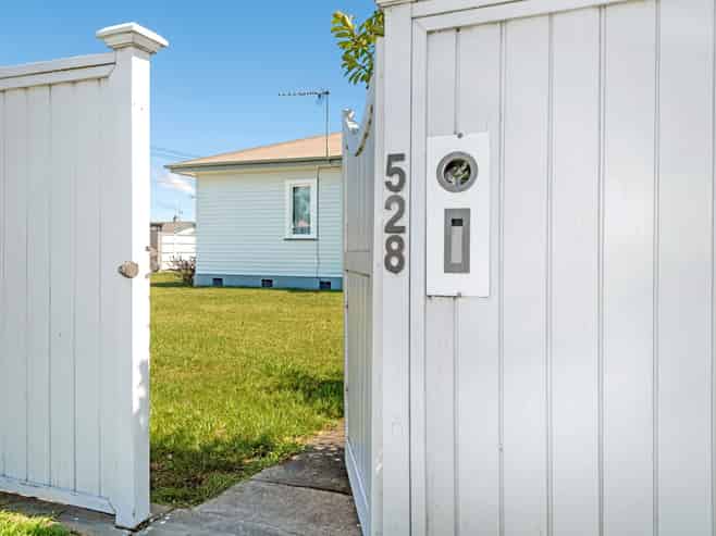 528 Gladstone Road, Te Hapara