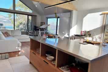 17c Cornwall Rd, Lyttelton