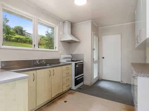 4 Raurimu Avenue, Onerahi