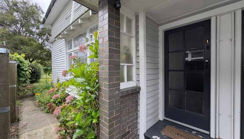 1/349 Hereford Street, Linwood