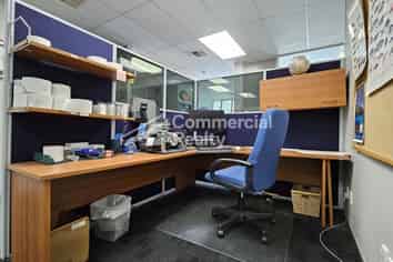 168M² And 6 Carparks, Mount Wellington