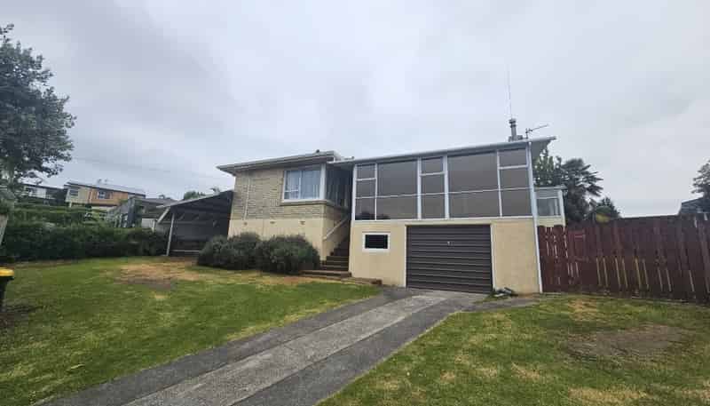 42 Princess Road, Bellevue