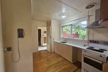 42 Princess Road, Bellevue