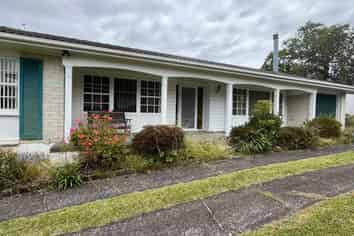 5 Maroubra Place, Botany Downs