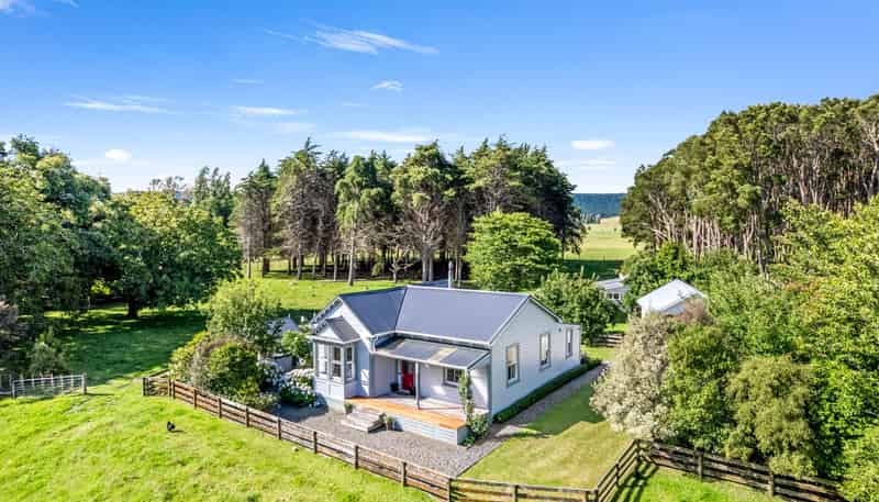 260 Kaiwhaiki Road, Parikino