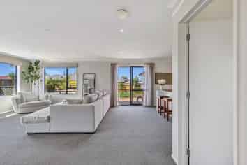 4 Ernest Place, Brightwater