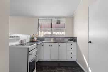 2B Baycroft Avenue, Parkvale