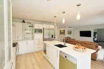 54 Hoffman Court, Waikiwi