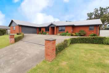 54 Hoffman Court, Waikiwi