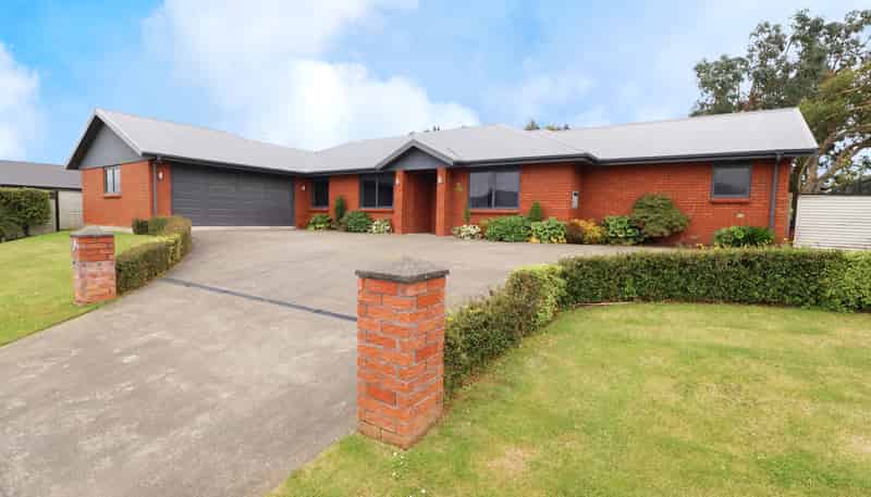 54 Hoffman Court, Waikiwi