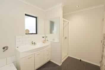 54 Hoffman Court, Waikiwi