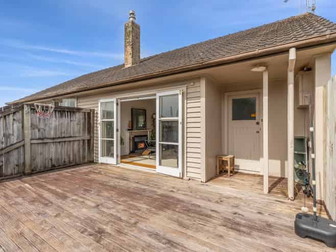 15 Willis Street, Bader