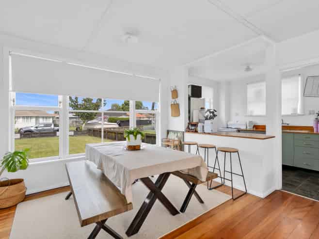 15 Willis Street, Bader