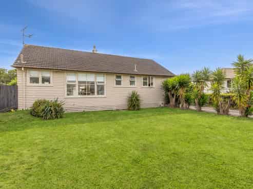 15 Willis Street, Bader