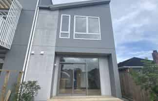 14/2 Moor Avenue, Te Atatu Peninsula