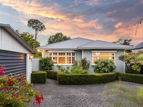 94 Hawthorne Street, Strowan