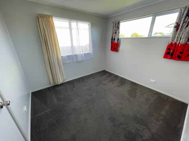 12 Dosina Place, Flat Bush