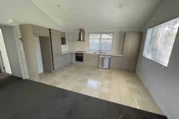 12 Dosina Place, Flat Bush