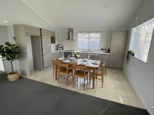 12 Dosina Place, Flat Bush