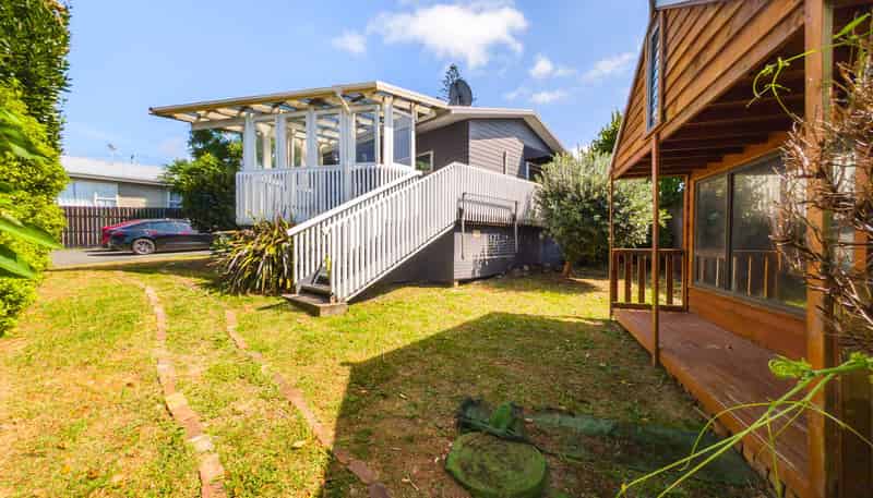 24A McLennan Road, Mount Wellington