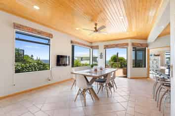 221 Paku Drive, Tairua