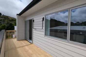 11-19 Collins Avenue, Tawa