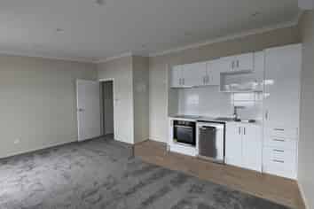 11-19 Collins Avenue, Tawa