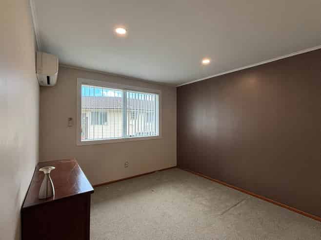 64 Edgewater Drive, Pakuranga