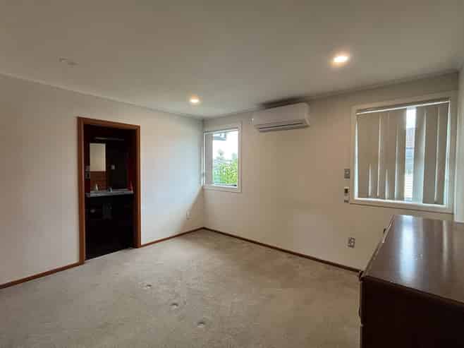 64 Edgewater Drive, Pakuranga