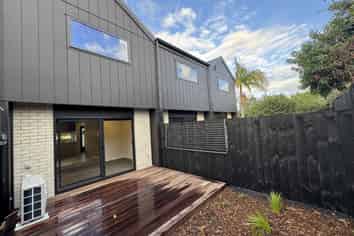 13/42 Brandon Road, Glen Eden