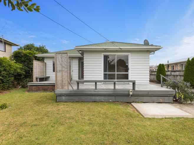 1/28 Hill Crescent, Papakura