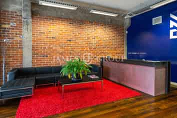 UNIQUE FRINGE WAREHOUSE & OFFICE IN MORNINGSIDE