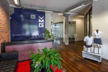 UNIQUE FRINGE WAREHOUSE & OFFICE IN MORNINGSIDE