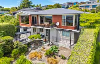 11 Michael Avenue, Mount Pleasant